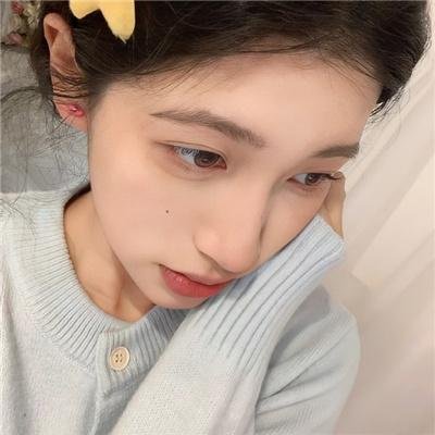 好女两头瞒 海报